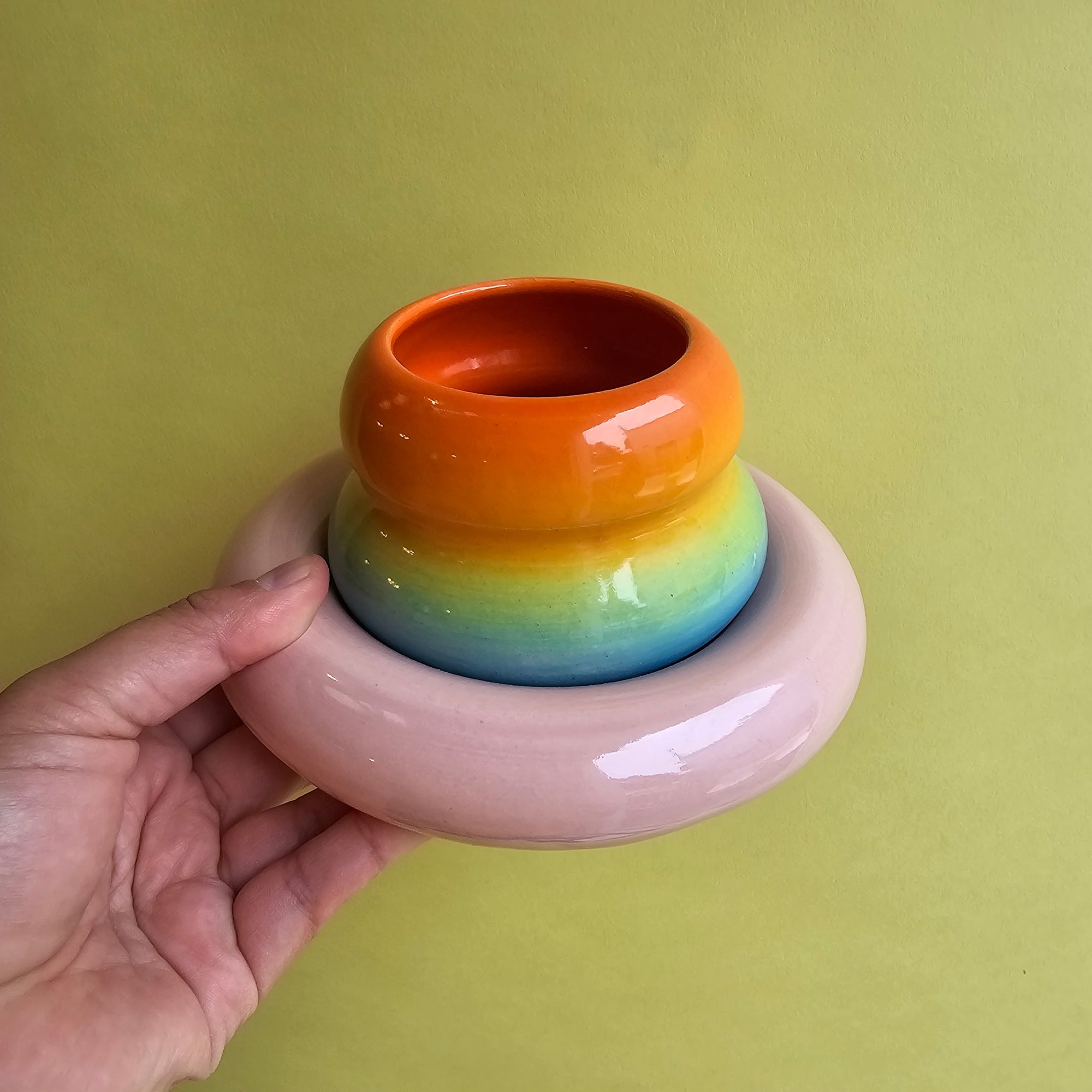 BOLD RAINBOW VENUS CUP AND SAUCER SET