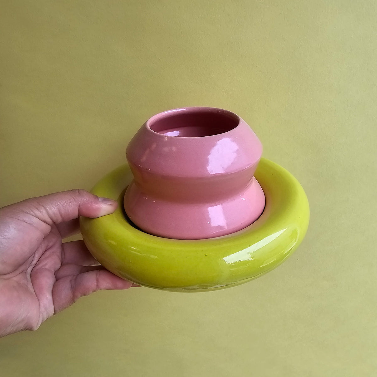 FLAMINGO ANGLES CUP AND SAUCER