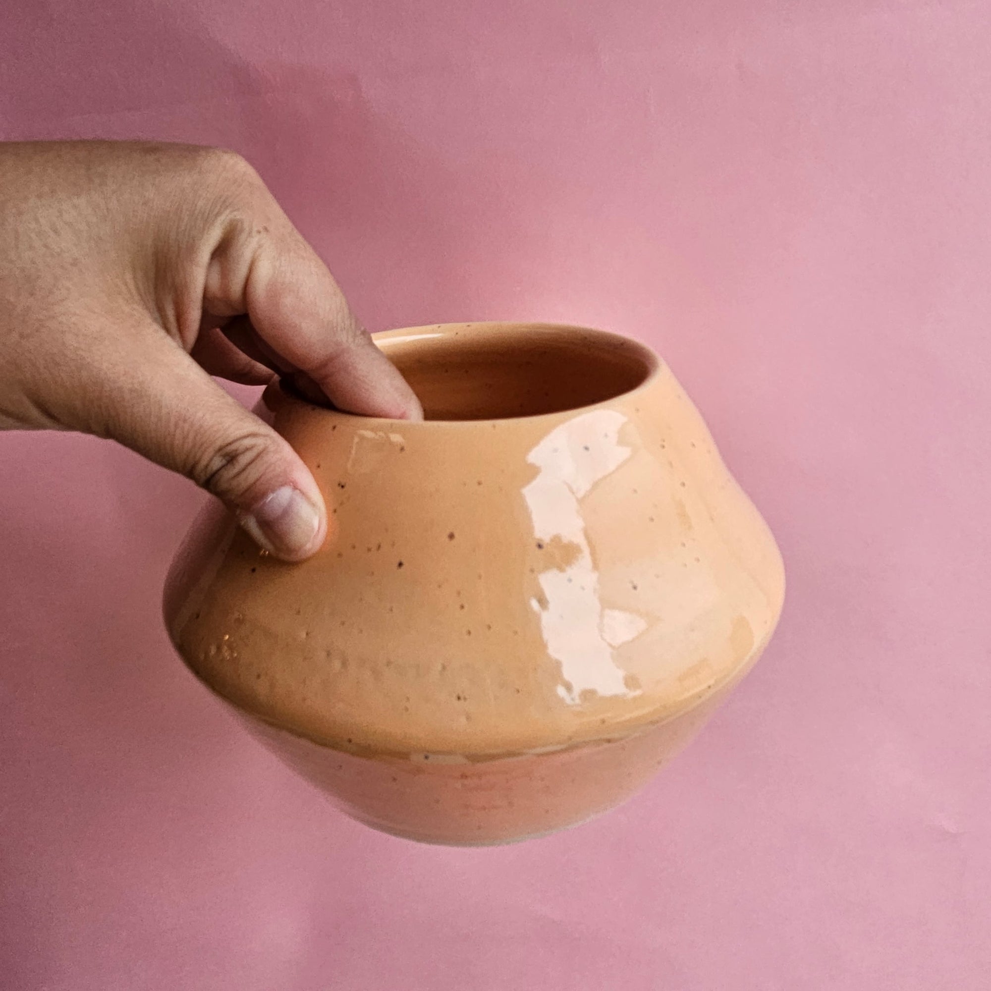 PEACHY SPECKLED DIAMOND VASE