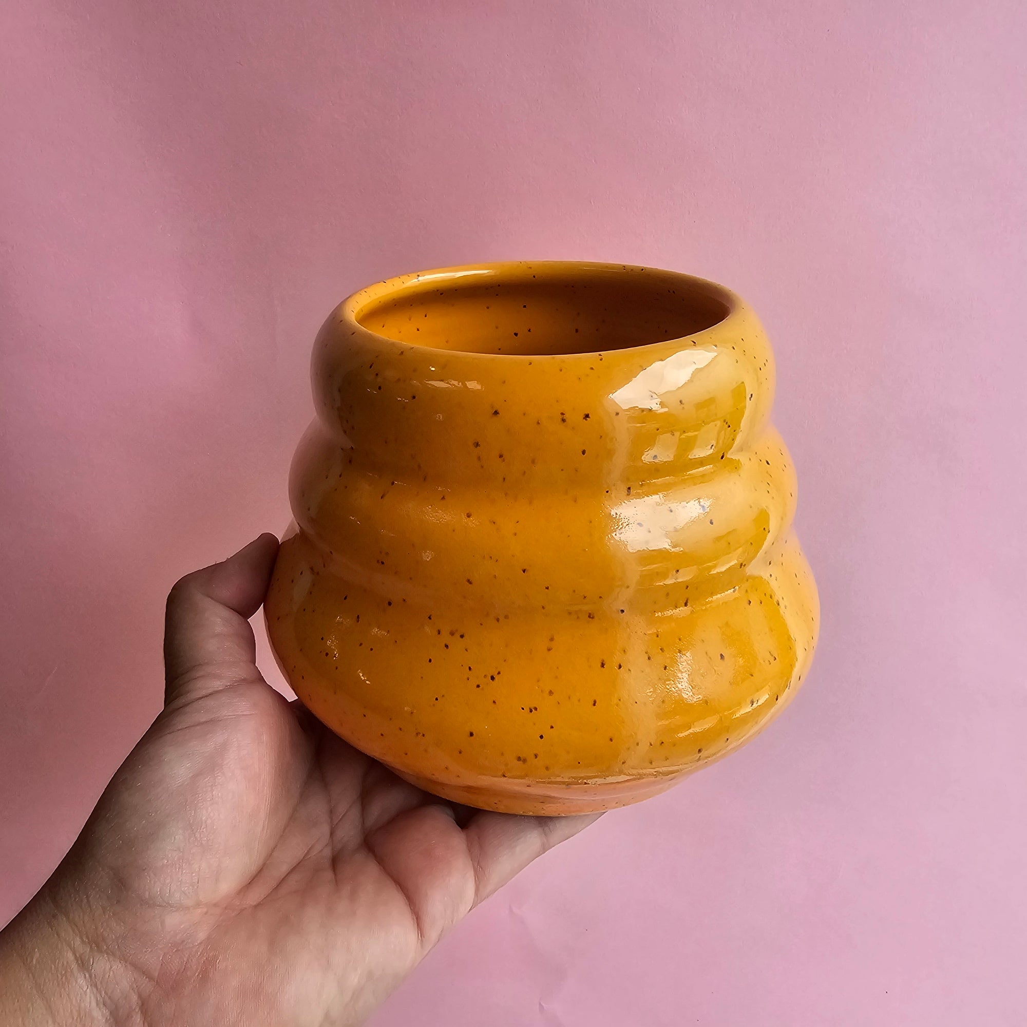 MANGO CHUBBY VASE