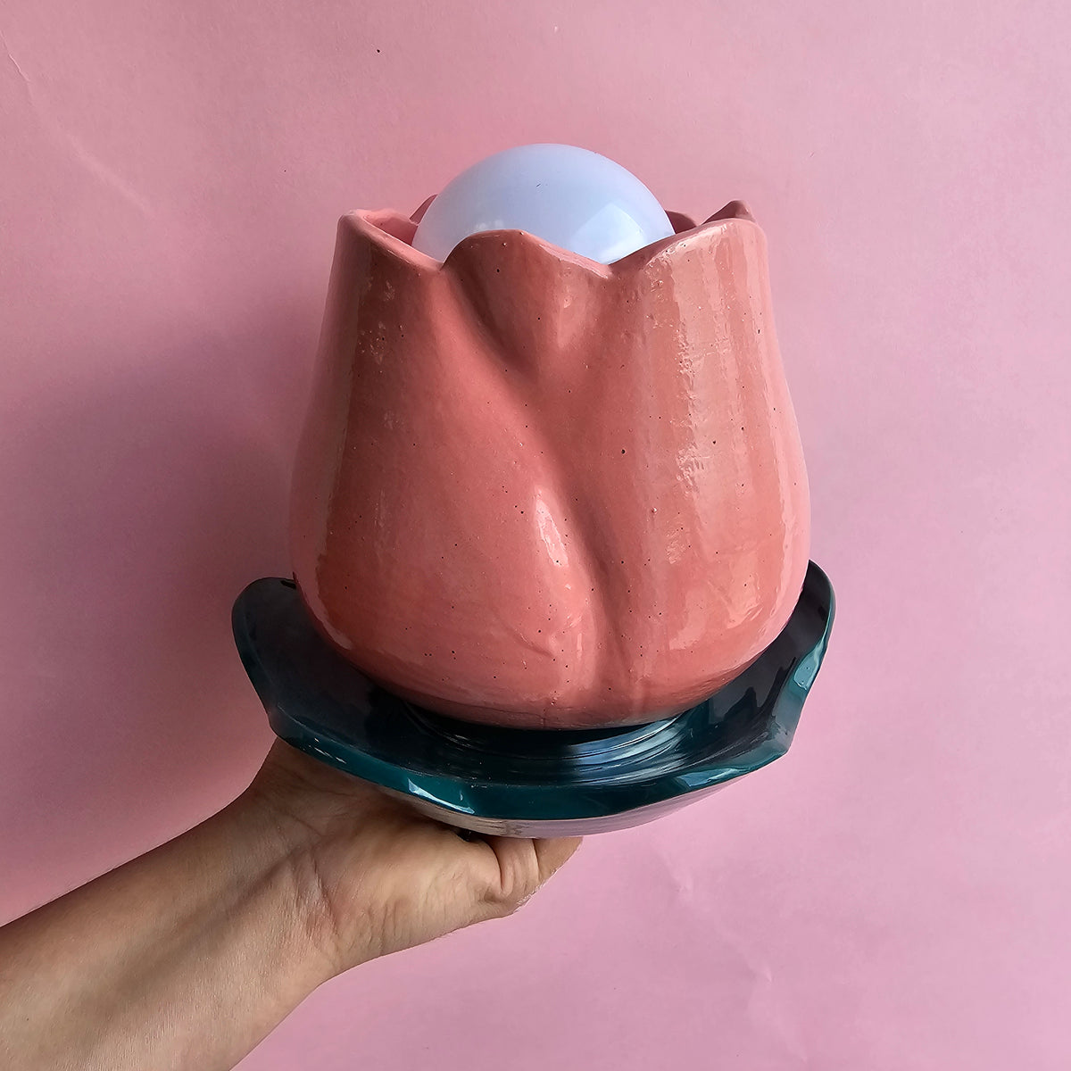 ESTATE SALE PINK TULIP LAMP