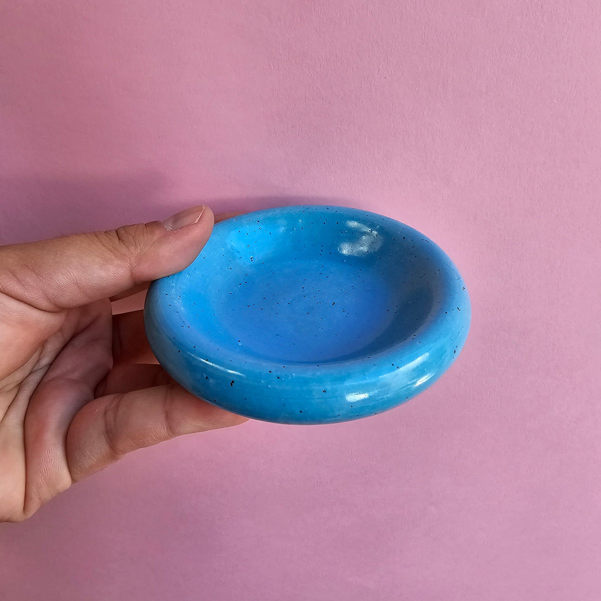 TROPICAL BLUE LIGHT SPECKLE SAUCE DISH