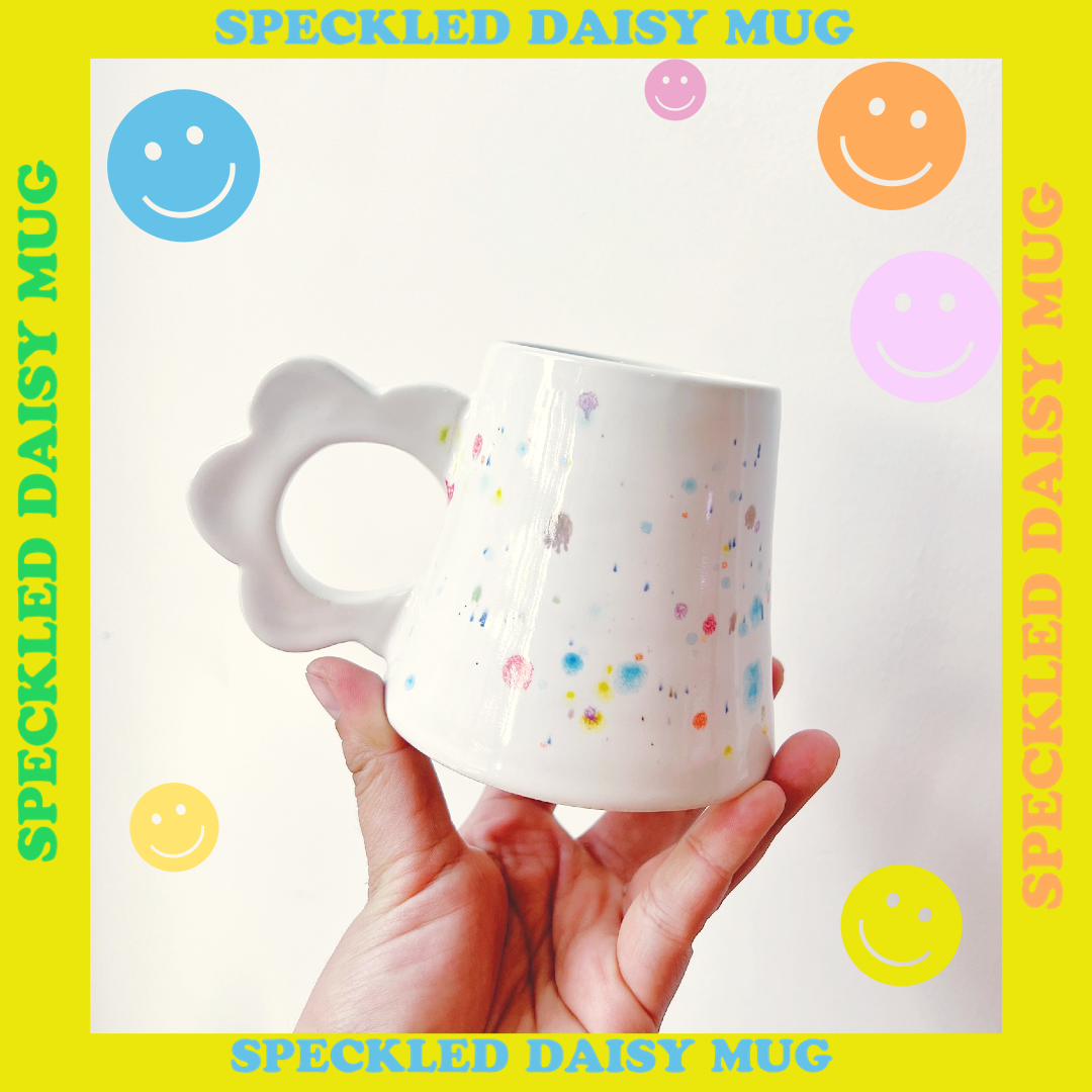 PREORDER CAKE DAISY MUG • SPECKLED